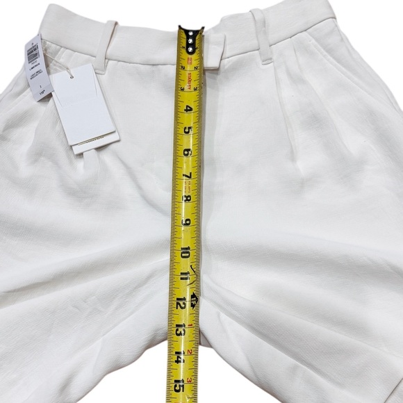 Aritzia Limerick high waisted shorts size 2 - Picture 8 of 8